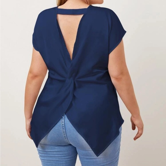 SHEIN Tops - SHEIN Privé Plus Twist Back Solid Top